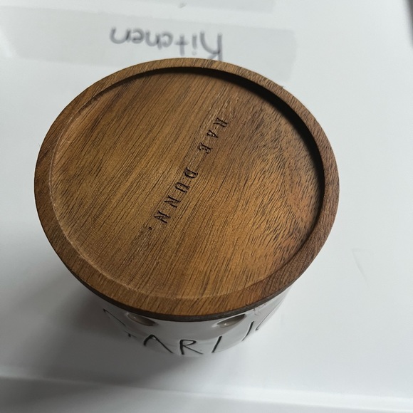 Rae Dunn garlic - Picture 2 of 2